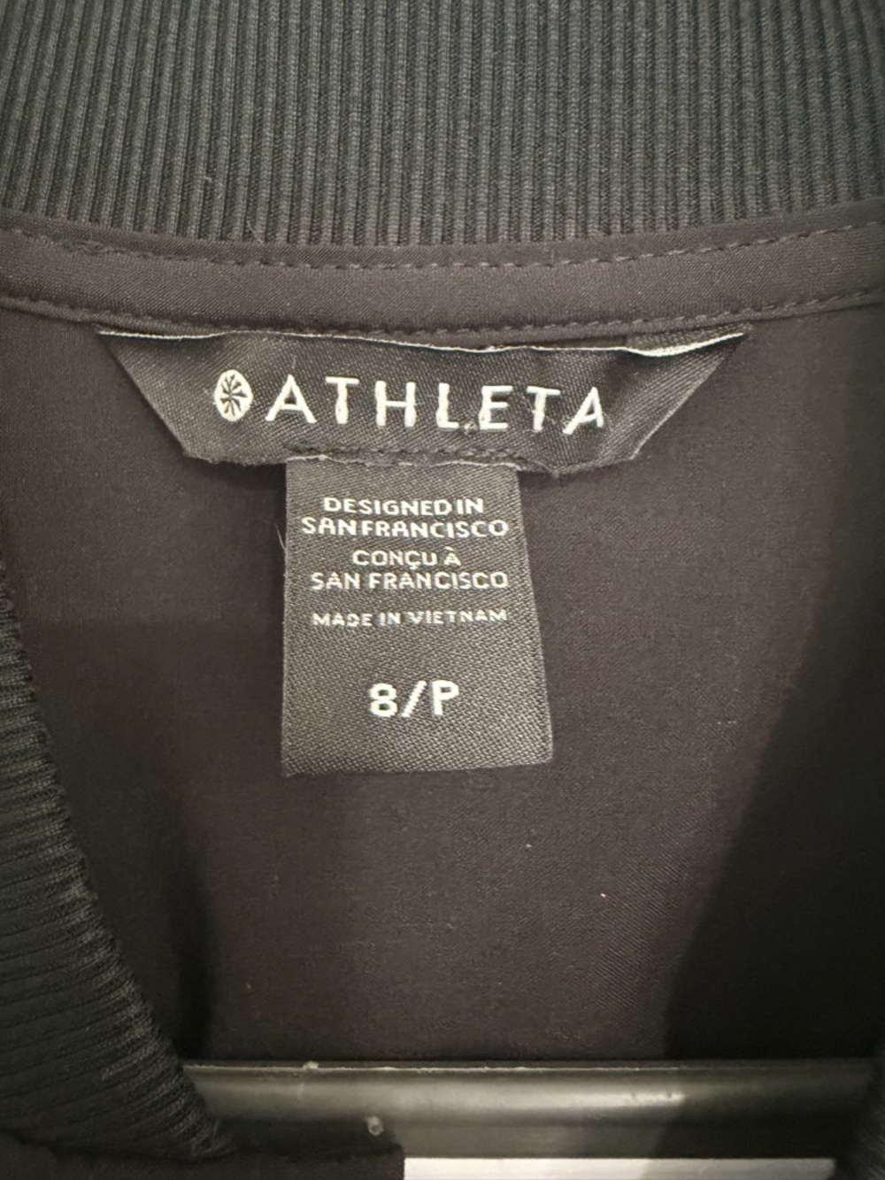 ATHLETA Brooklyn Utility Jumpsuit Black Size 8P EUC Sleeveless Cargo Stretch - Picture 5 of 9